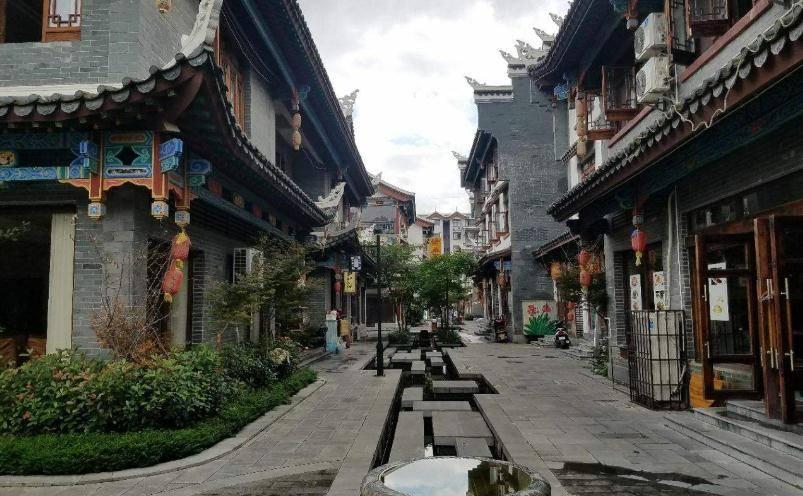 我因为失恋心情不好多喝了几瓶酒，喝醉了被异性朋友亲了几口嘴，现在酒醒了想想很恶心怎么办？游戏画面